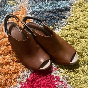Canper Brown Wedge